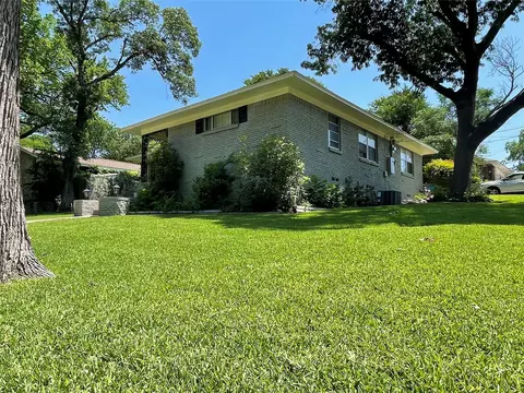 3608 Oak Creek Cir, Dallas, TX 75227