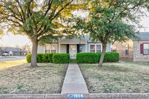 1834 Santos St, Abilene, TX 79605