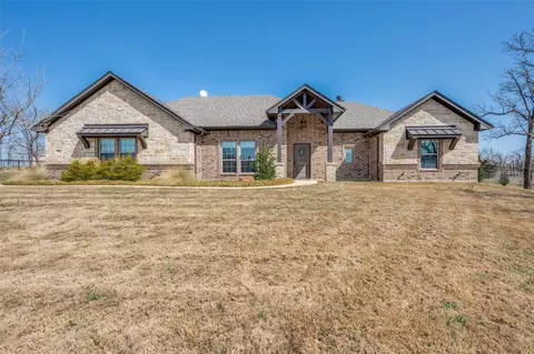 215 County Road 3451, Paradise, TX 76073