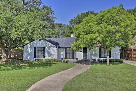 101 Lindenwood Dr, Fort Worth, TX 76107