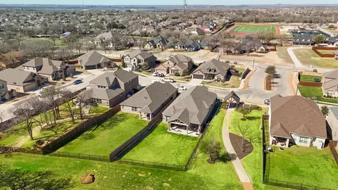 2402 Alloway Dr, Corinth, TX 76210 photo 38