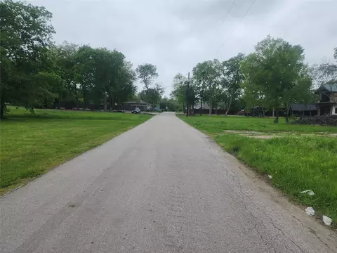 1412 Gibbons St, Greenville, TX 75401