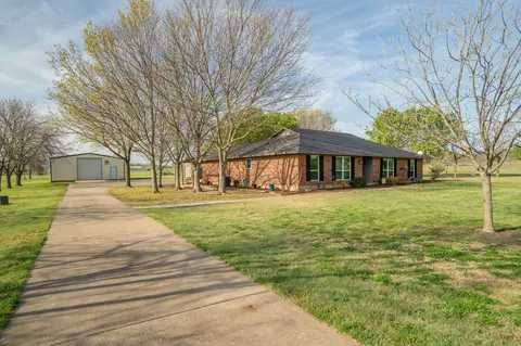5733 Nance Rd, Sanger, TX 76266