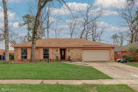 8839 Hedges Dr, Shreveport, LA 71118