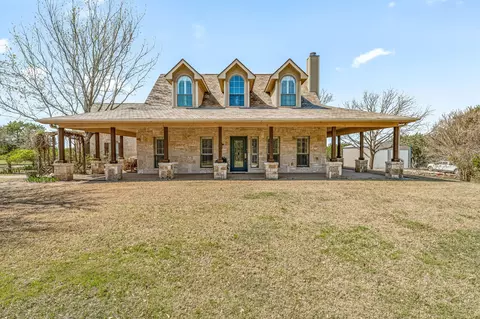 1019 Clayton Ct, Nemo, TX 76070