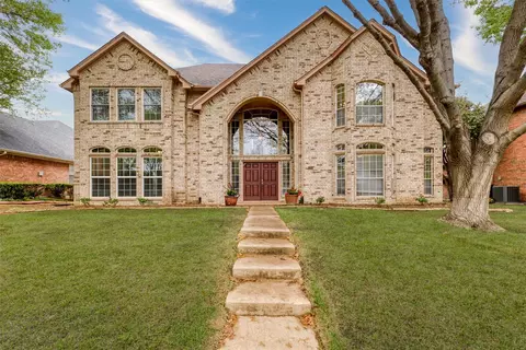 733 Autumn Oaks Dr, Allen, TX 75002