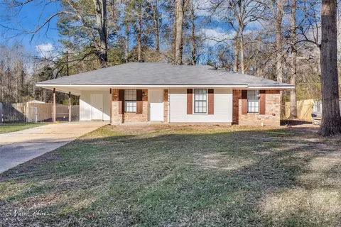 6543 Grawood Dr, Keithville, LA 71047