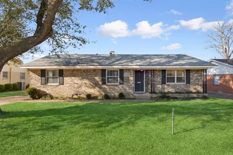 3809 Dartmouth St, Garland, TX 75043