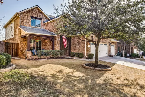 533 Braewick Dr, Fort Worth, TX 76131