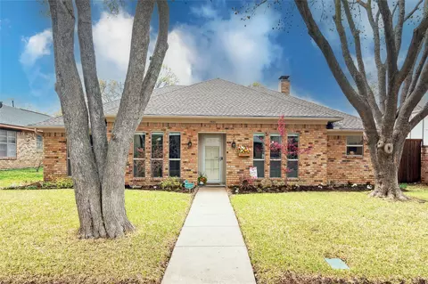 1906 Vassar Dr, Richardson, TX 75081