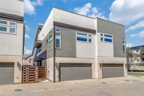 2209 Chunk Ct, Dallas, TX 75206