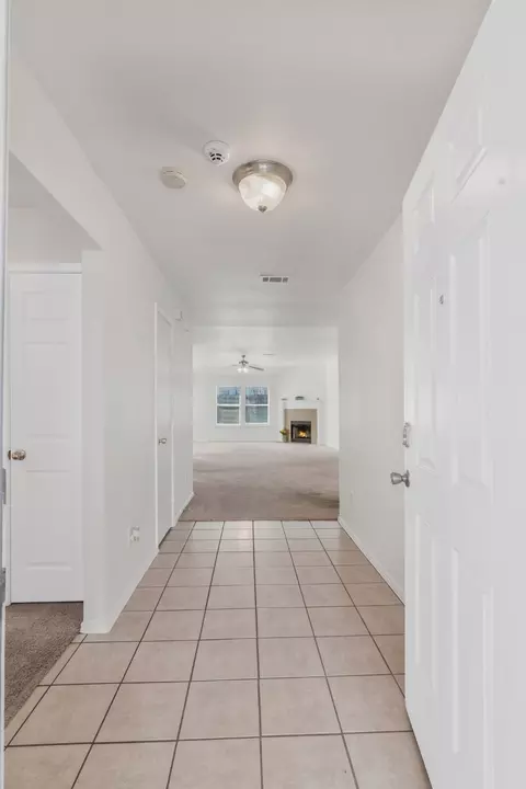 1009 Fort Apache Dr, Haslet, TX 76052 photo 3