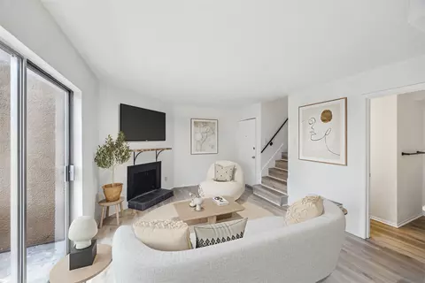 4044 Buena Vista St #212, Dallas, TX 75204