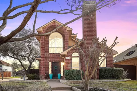 18744 Voss Rd, Dallas, TX 75287