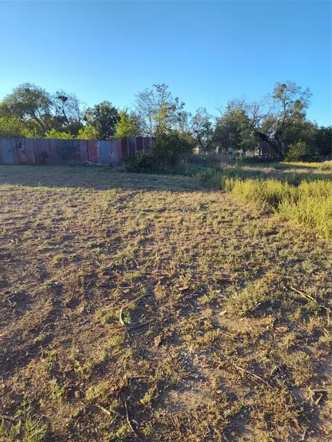 707 China, Brownwood, TX 76801