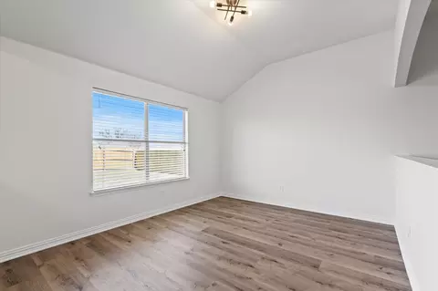Living - 129 Jackson Dr, Terrell, TX 75160 photo 3 of 3