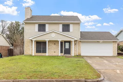 4224 Huckleberry Dr, Fort Worth, TX 76137
