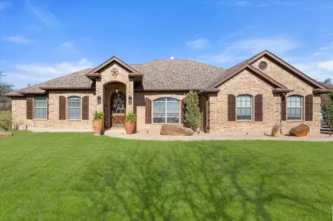 384 Miramar Cir, Weatherford, TX 76085