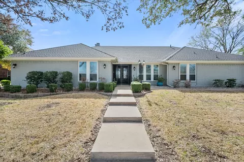 3120 Westwood Dr, Arlington, TX 76012