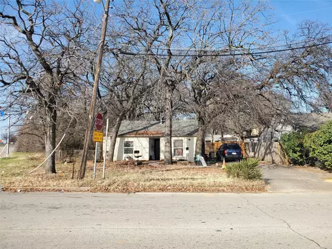 1303 Maxine St, Haltom City, TX 76117
