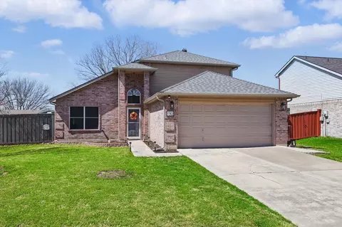 1012 Lakeview Ct, Little Elm, TX 75068