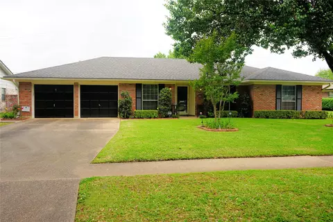 722 Robards St, Shreveport, LA 71105