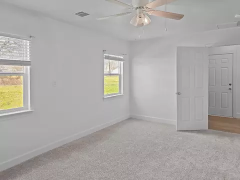 Bedroom - 208 N 6th St, Celeste, TX 75423 photo 2 of 7