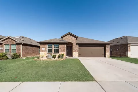 4016 Huntington Dr, Denton, TX 76209