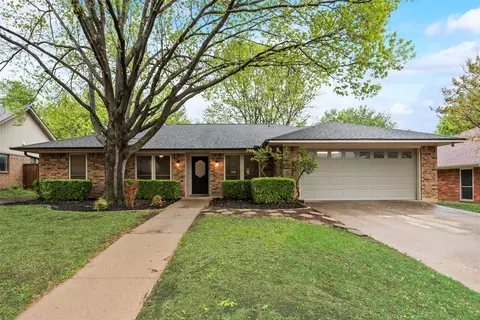1912 N Lake Trl, Denton, TX 76201