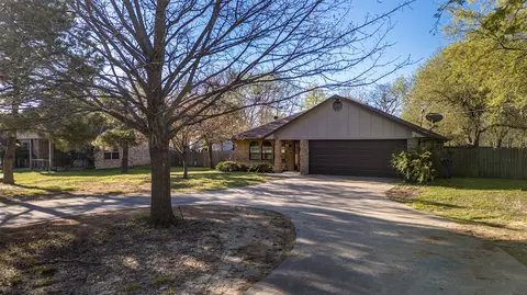 1009 Division St, Greenville, TX 75401