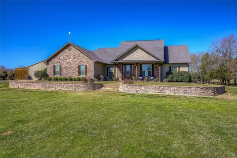 950 Rs County Road 1520, Point, TX 75472