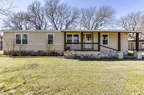 808 Harness Trl, Granbury, TX 76049