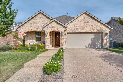 717 Caudle Ln, Savannah, TX 76227