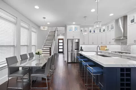 7062 Silverberry St, Dallas, TX 75231