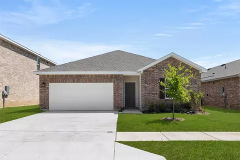 8240 Muscovy Dr, Fort Worth, TX 76179