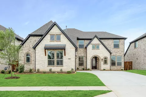 821 Trout Lilly Dr, Justin, TX 76247