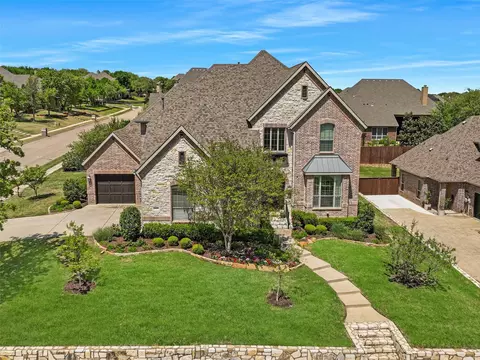2001 Saddleback Pass Rd, Keller, TX 76248