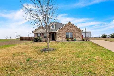 1604 Yahweh St, Leonard, TX 75452