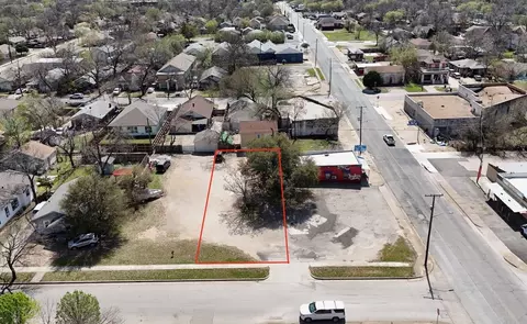 3214 Avenue I, Fort Worth, TX 76105