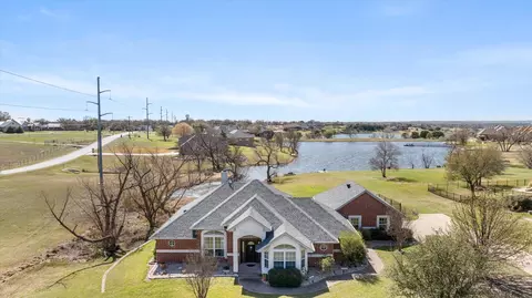 1611 Lady Amber Ln, Granbury, TX 76049