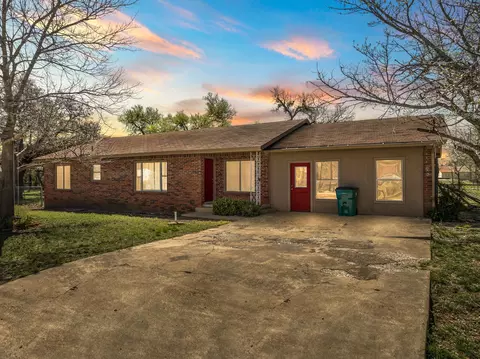 266 E Live Oak St, Evant, TX 76525