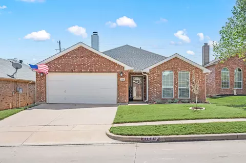 3708 Mossbrook Dr, Fort Worth, TX 76244