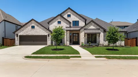 703 Spindle Ct, Mansfield, TX 76063