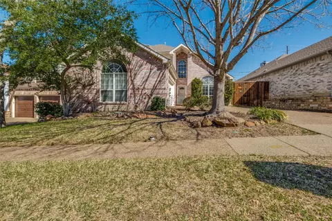 900 Crest Ridge Ct, Irving, TX 75061