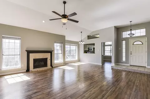 8505 Willow Creek Ct, Fort Worth, TX 76134