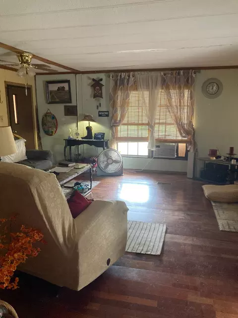 628 Hurt St, Dublin, TX 76446