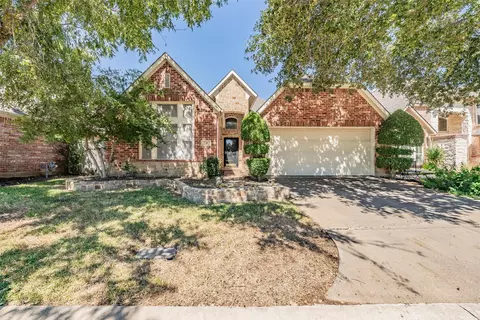141 Arbor Glen Dr, Euless, TX 76039