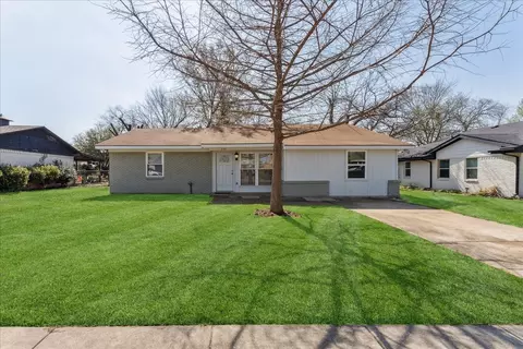 210 E Chico Dr, Garland, TX 75041