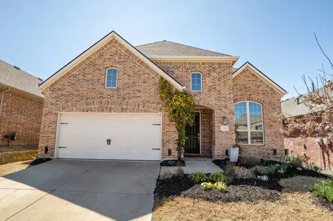 9208 Kaitlyn Ct, Lantana, TX 76226