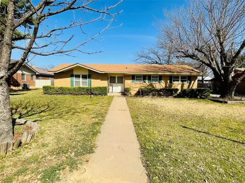 714 S Ammerman Ave, Eastland, TX 76448
